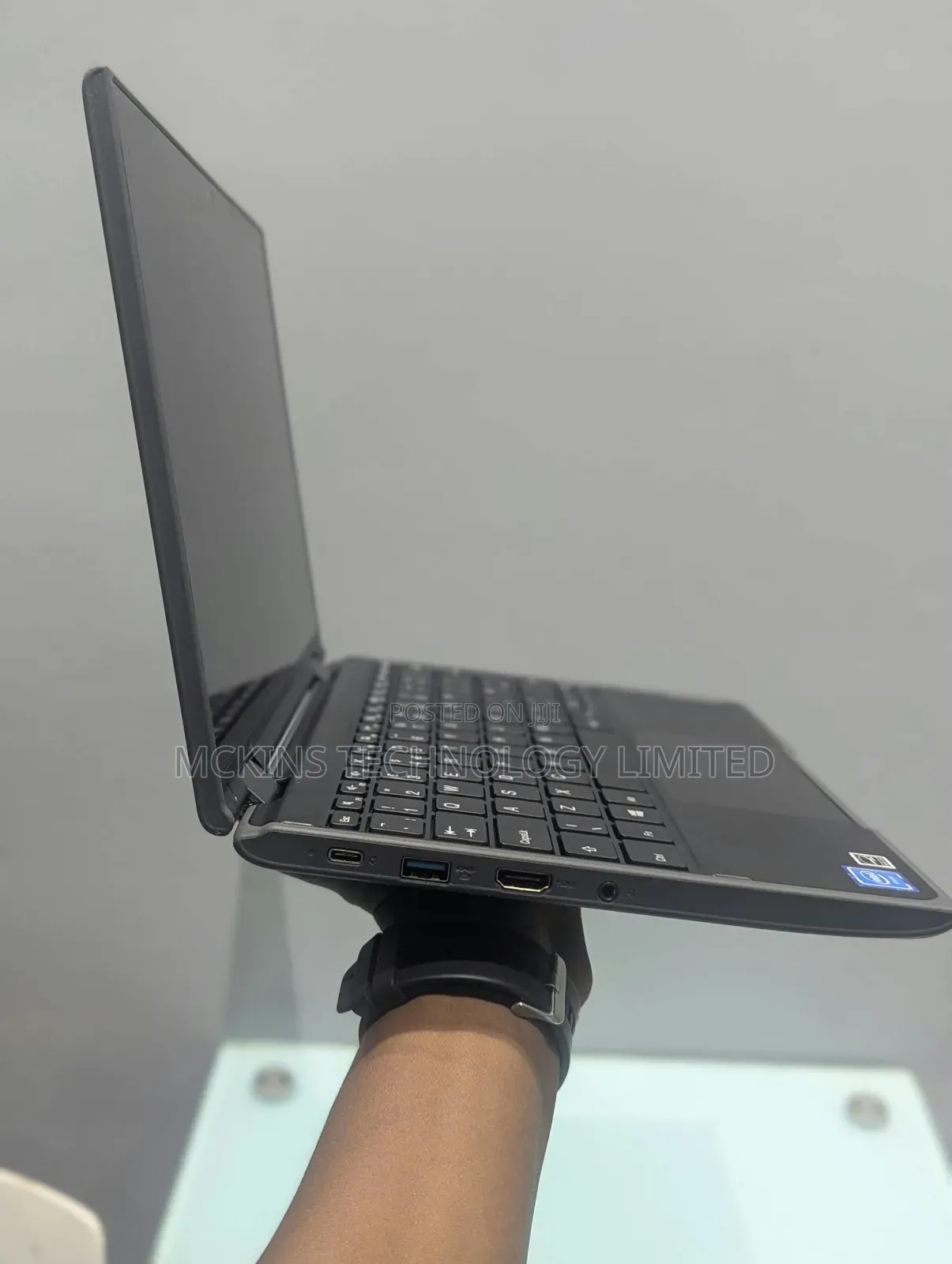Laptop Lenovo 300e 4GB Intel Celeron SSD 128GB