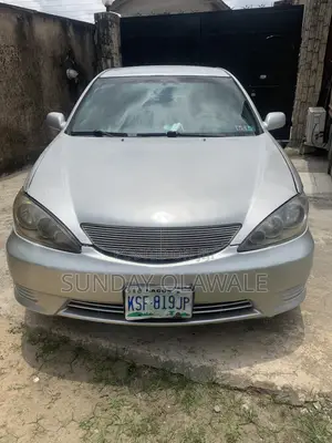 Toyota Camry 2005 Silver