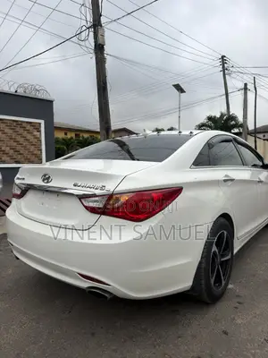 Hyundai Sonata 2012 White