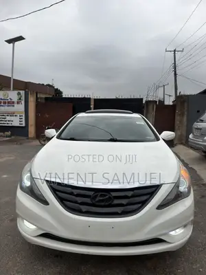 Hyundai Sonata 2012 White