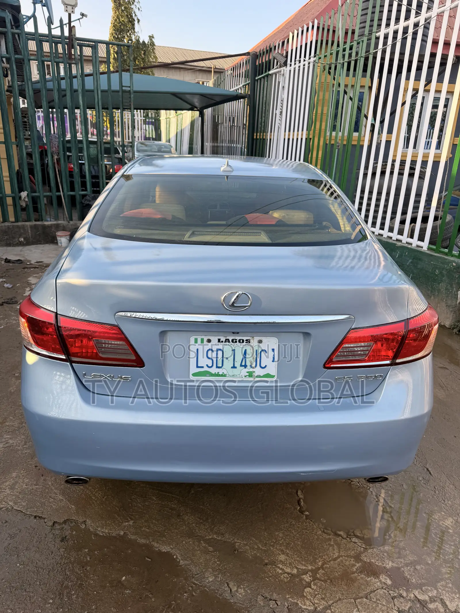 Lexus ES 350 2011 Blue