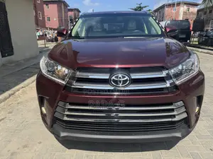 Toyota Highlander Limited 4dr SUV AWD (3.5L 6cyl 6A) 2015 Burgundy