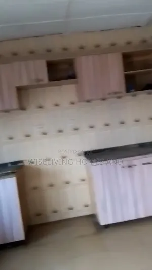 3bdrm Block of Flats in Military Zone, Ejigbo / Ejigbo for rent