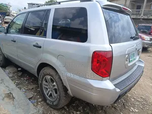 Honda Pilot 2005 Silver