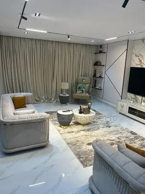 Lovely 3 Bedroom Apartment Banana Island