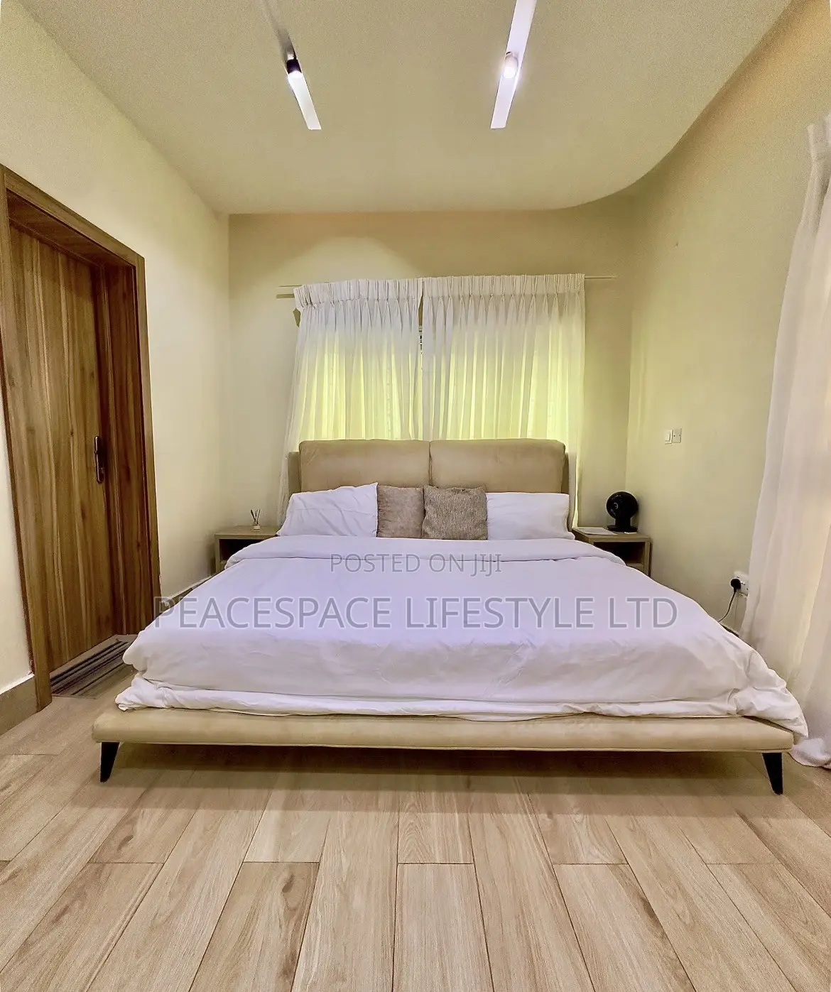 Luxurious 3 Bedroom Lekki With Swimming Pool