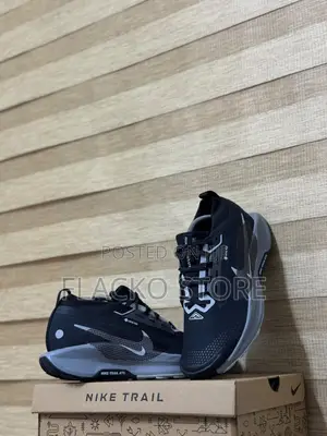 Original Nike Trail 5 Goretex Sneakers