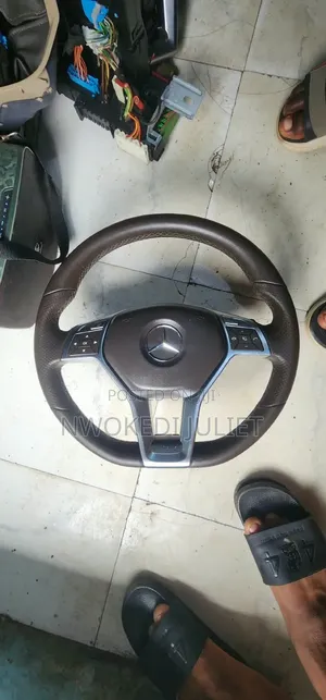 C300 2013, E350 2014, Glk350 2014 Follow Come AMG Steering Wheel
