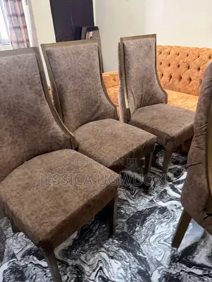 4-Seater Dining Set