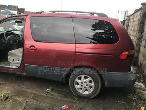 Toyota TownAce 2001 Red