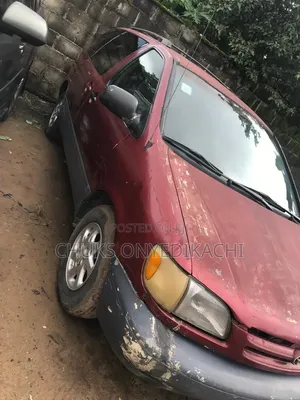 Toyota TownAce 2001 Red