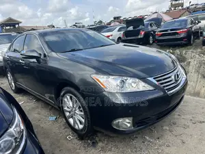Lexus ES 2012 Gray