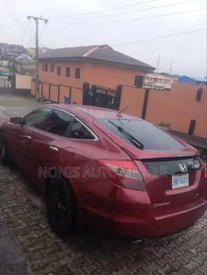 Honda Accord Crosstour 2011 Red
