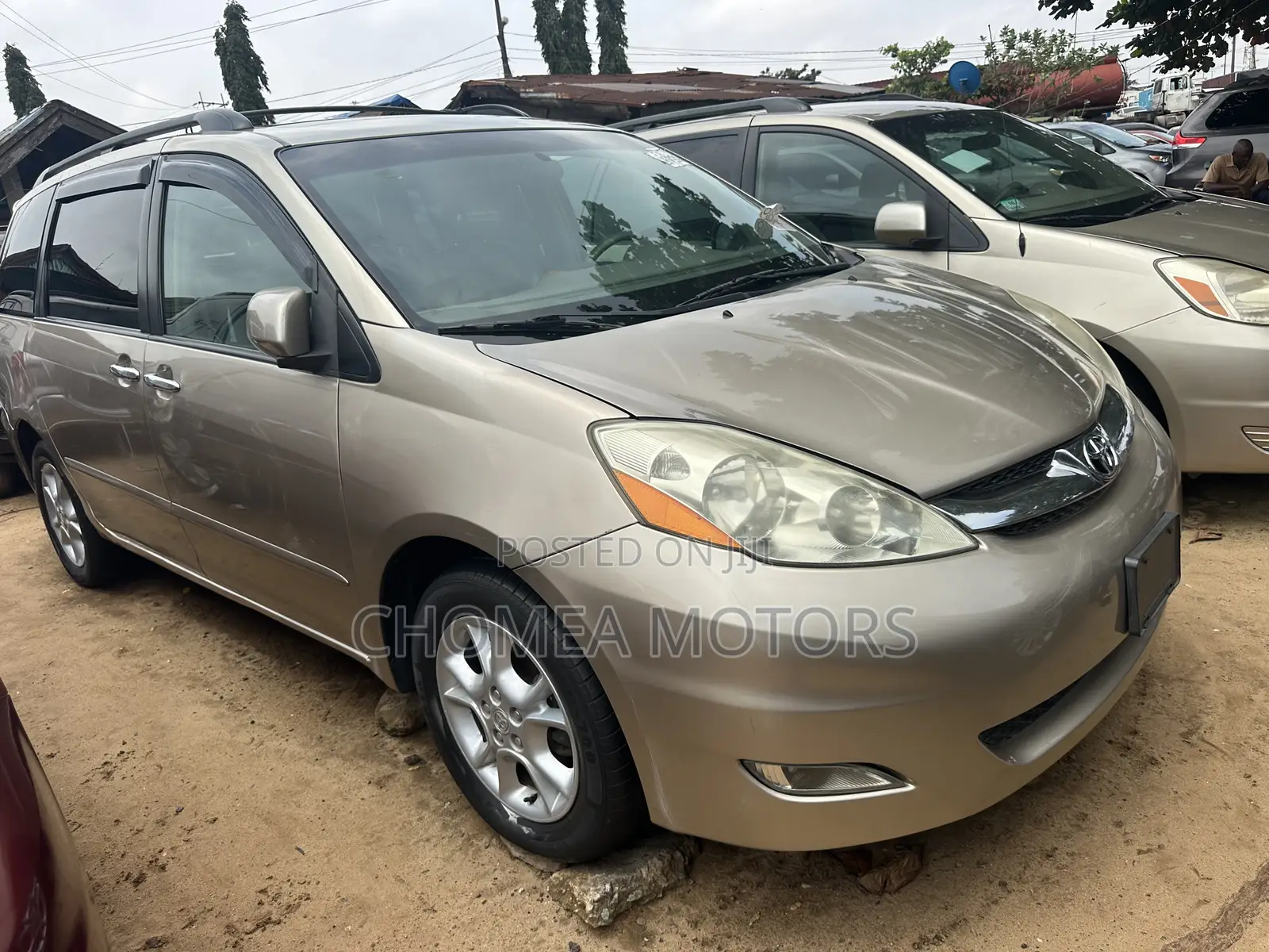 Toyota Sienna 2006 Gold