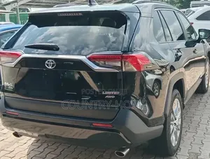 Toyota RAV4 Limited 2021 Matt Black