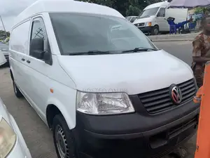 Volkswagen Transporter 2012 White