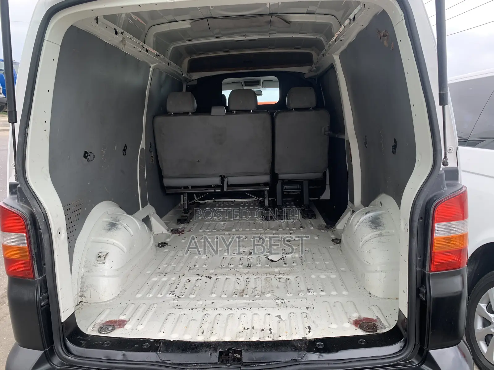 Volkswagen Transporter 2012 White