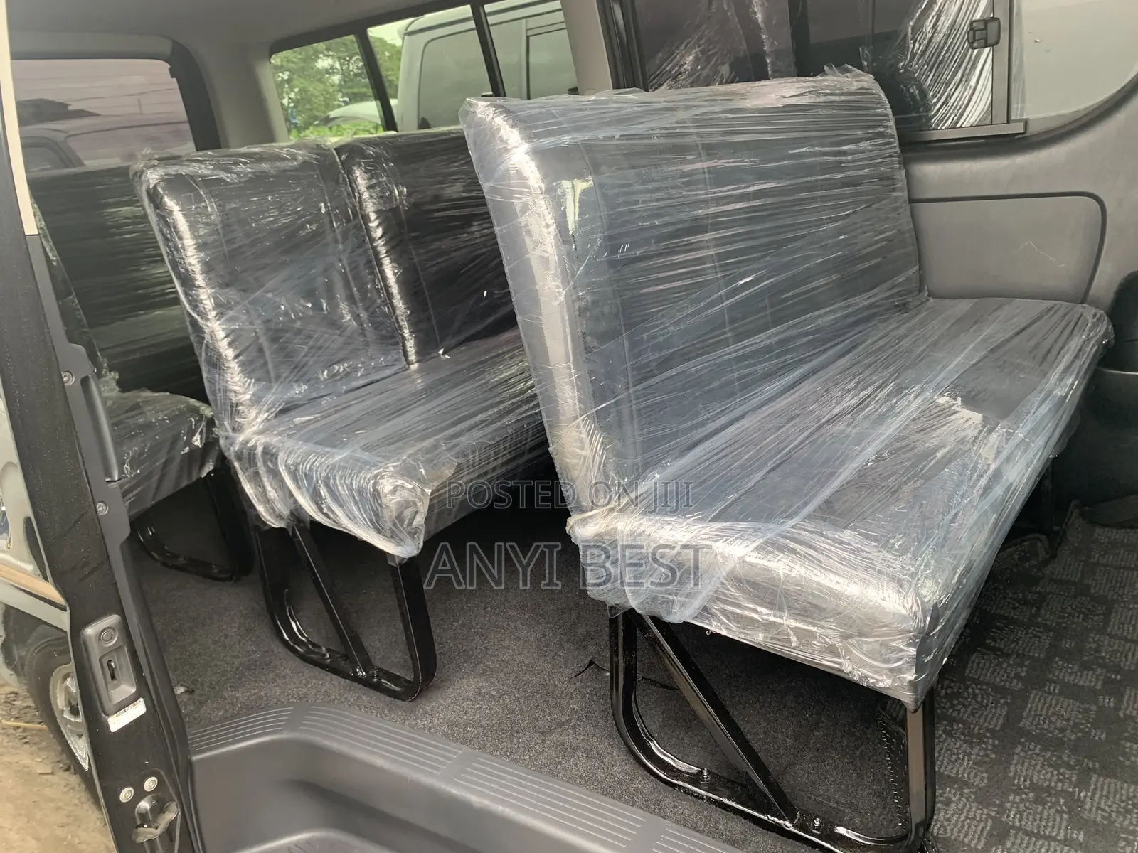 Toyota HiAce 2012 Black