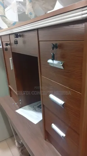Office Table With Drawer