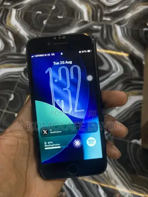 Apple iPhone SE (2022) 64 GB Black