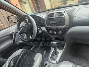 Toyota RAV4 Automatic 2003 Black