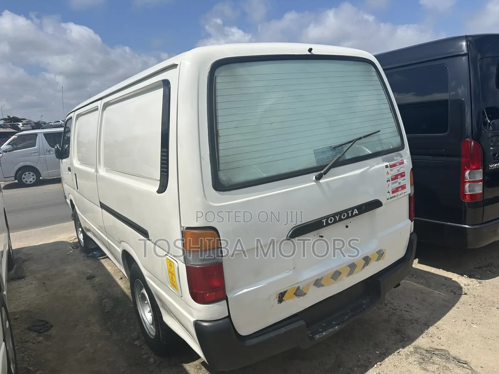 Toyota HiAce 1999 White