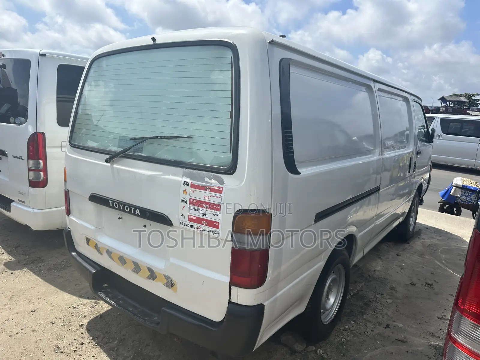 Toyota HiAce 1999 White