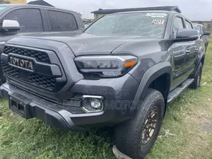 Toyota Tacoma TRD Off Road Double Cab 5' Bed V6 MT 2023 Gray