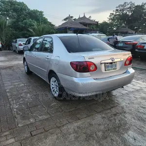 Toyota Corolla 2004 Silver