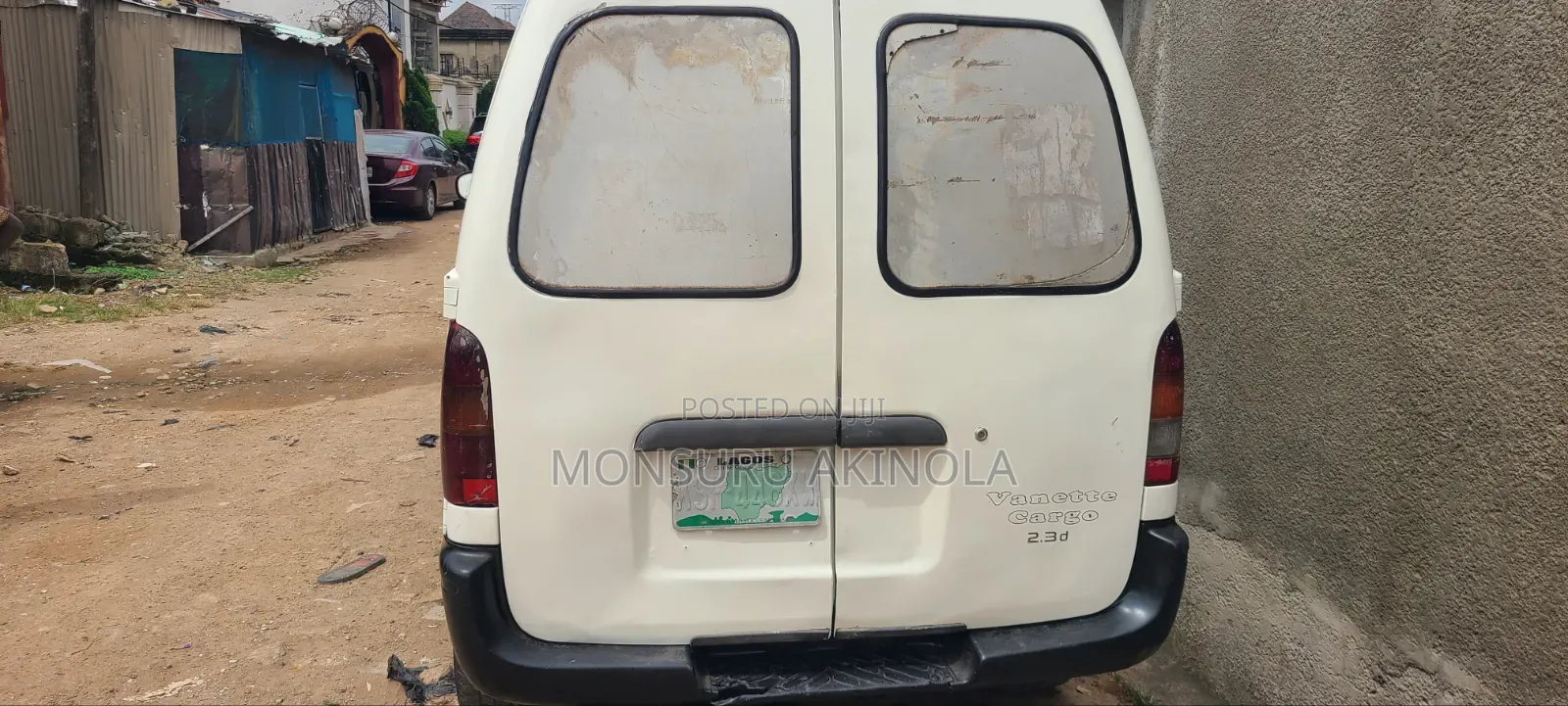 Nissan Caravan (Urvan) 2003 White