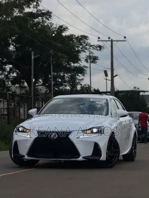 Lexus IS 300 AWD 2017 White
