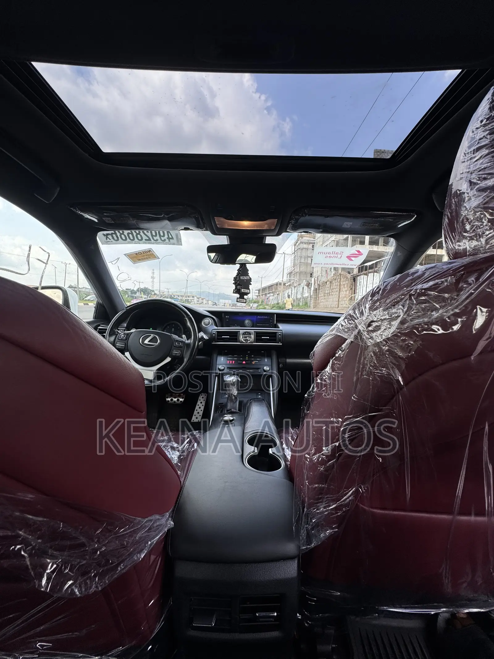 Lexus IS 300 AWD 2017 White