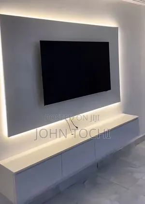 Mini TV Console