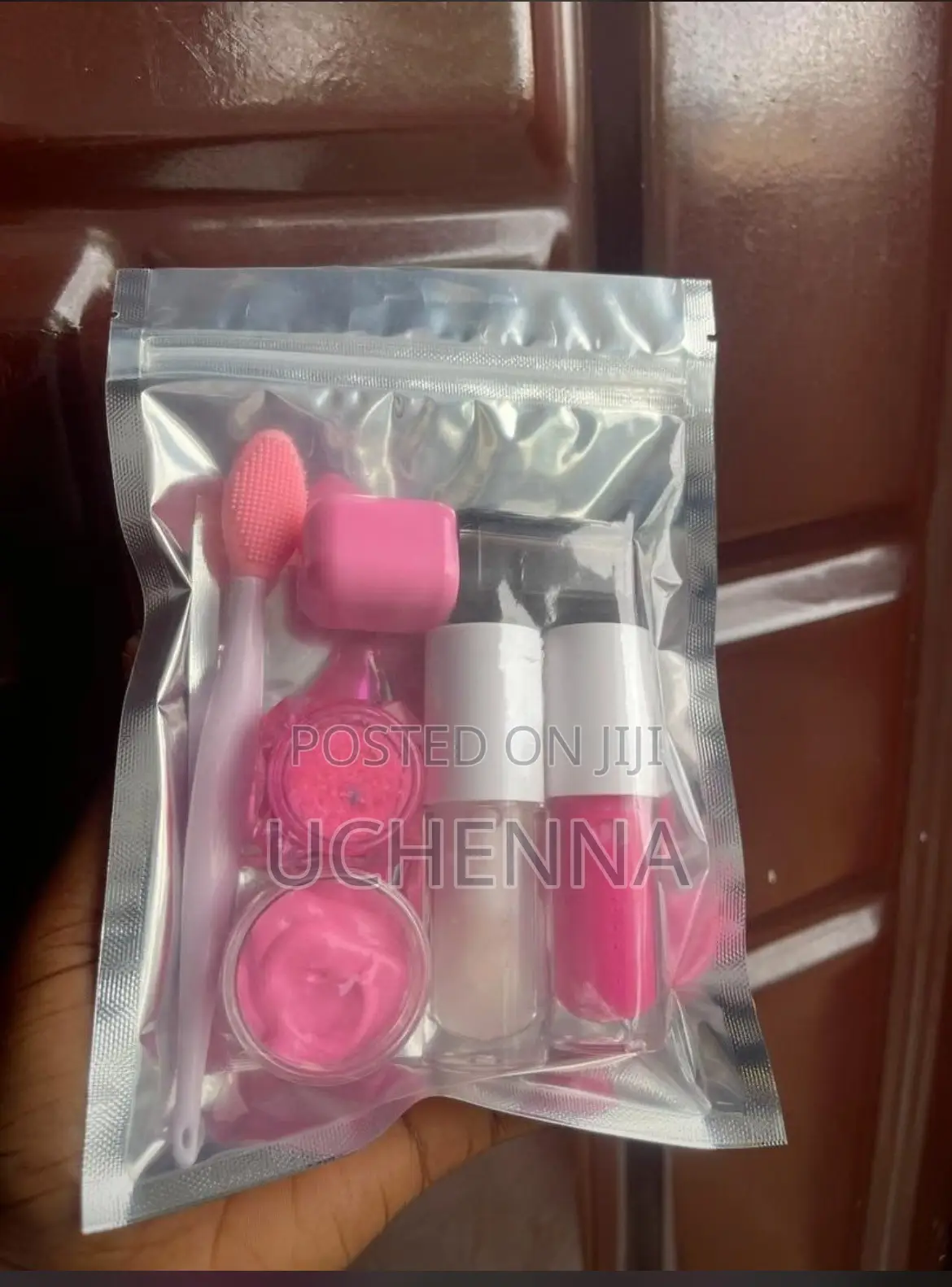 Lipgloss and Lip Care Product