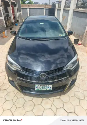 Toyota Corolla 2015 Black