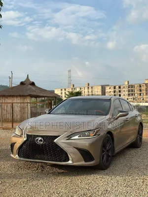 Lexus ES 2020 Gold