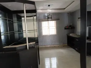 3bdrm Townhouse / Terrace in Wuye for rent