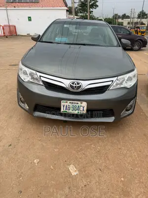 Toyota Camry XLE 4dr Sedan (2.5L 4cyl 6A) 2013 Green