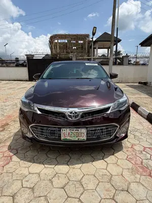 Toyota Avalon XLE Premium 4dr Sedan (3.5L 6cyl 6A) 2015 Burgundy