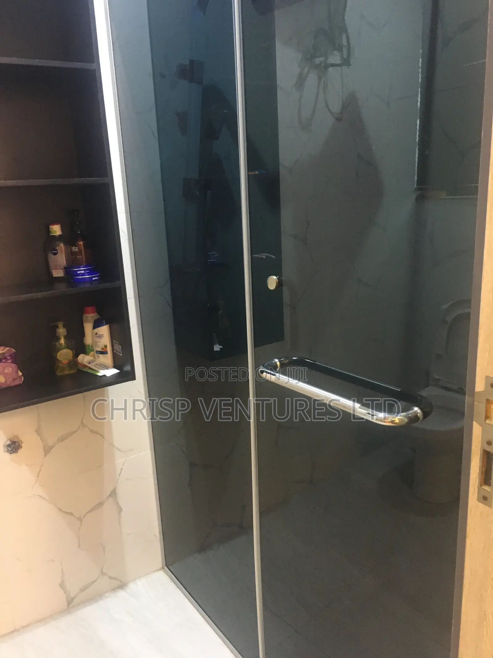 Fully Furnished 3bedrooms Flat