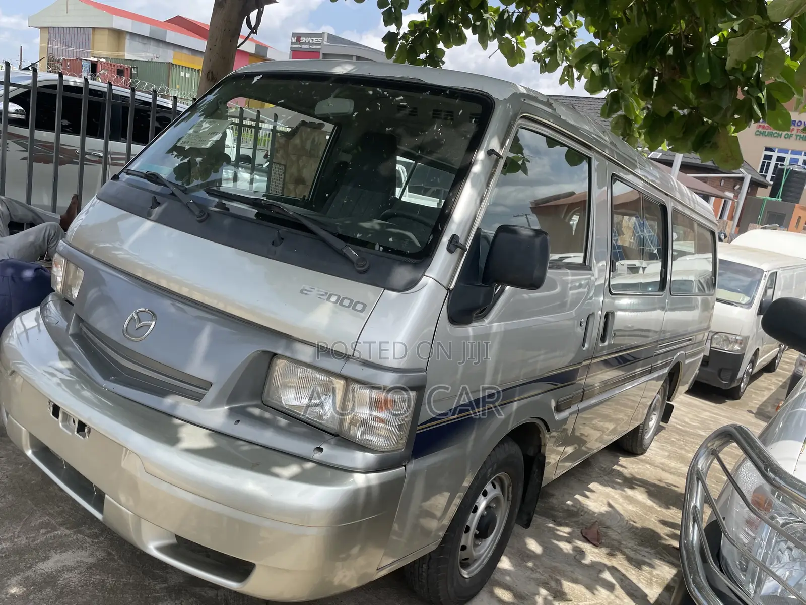 Mazda E2000 2004 Silver