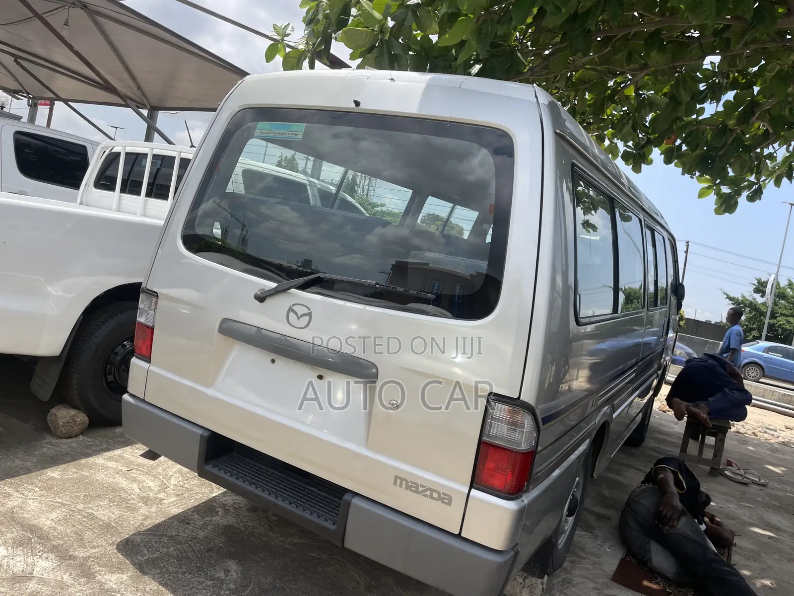 Mazda E2000 2004 Silver