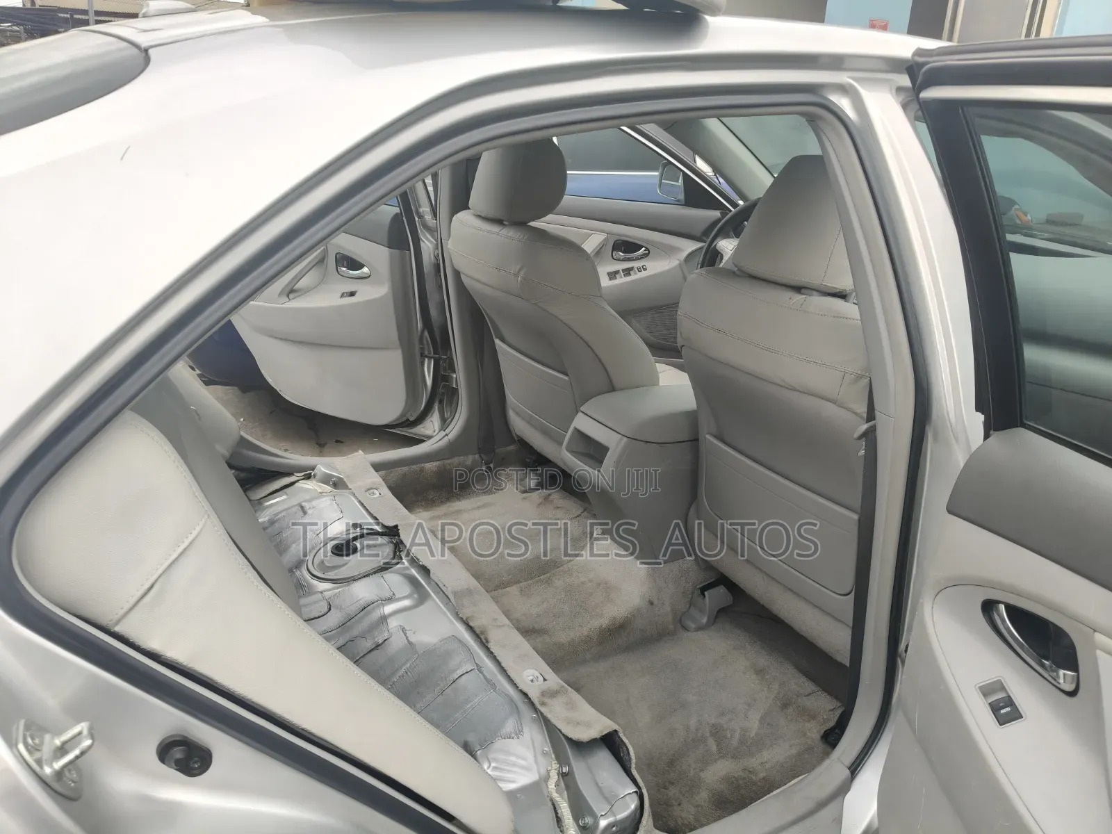 Toyota Camry 2011 Silver