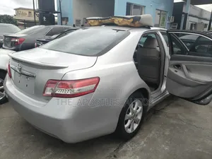 Toyota Camry 2011 Silver