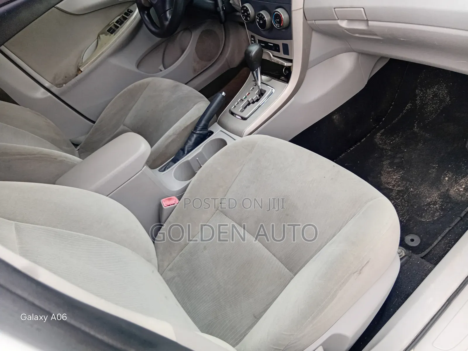 Toyota Corolla 2013 White