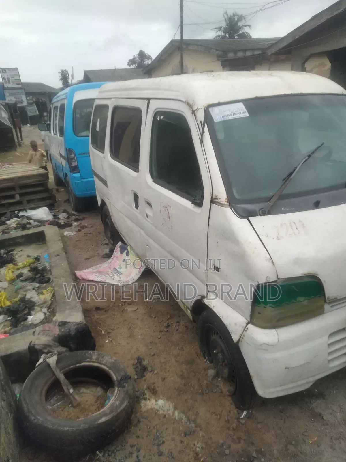 Suzuki Every 2010 White