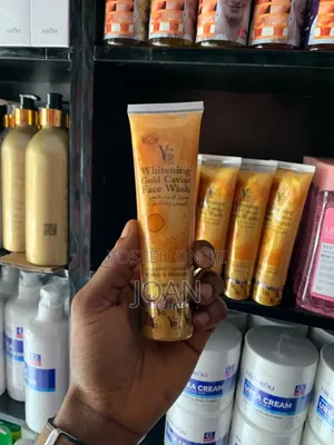 Y Whitening Gold Caviar Face Wash