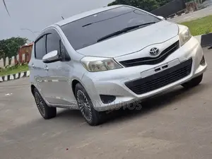 Toyota Yaris 2014 Silver