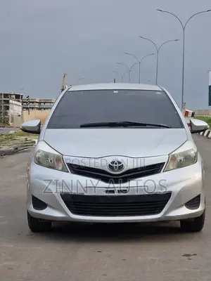 Toyota Yaris 2014 Silver
