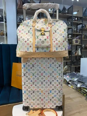 Original Louis Vuitton Combo 
Hand Luggage Mirror Quality